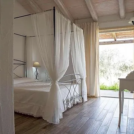 Couette-café Nacchinono 4*