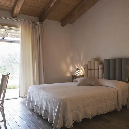 Nacchinono Bed and Breakfast Όλμπια